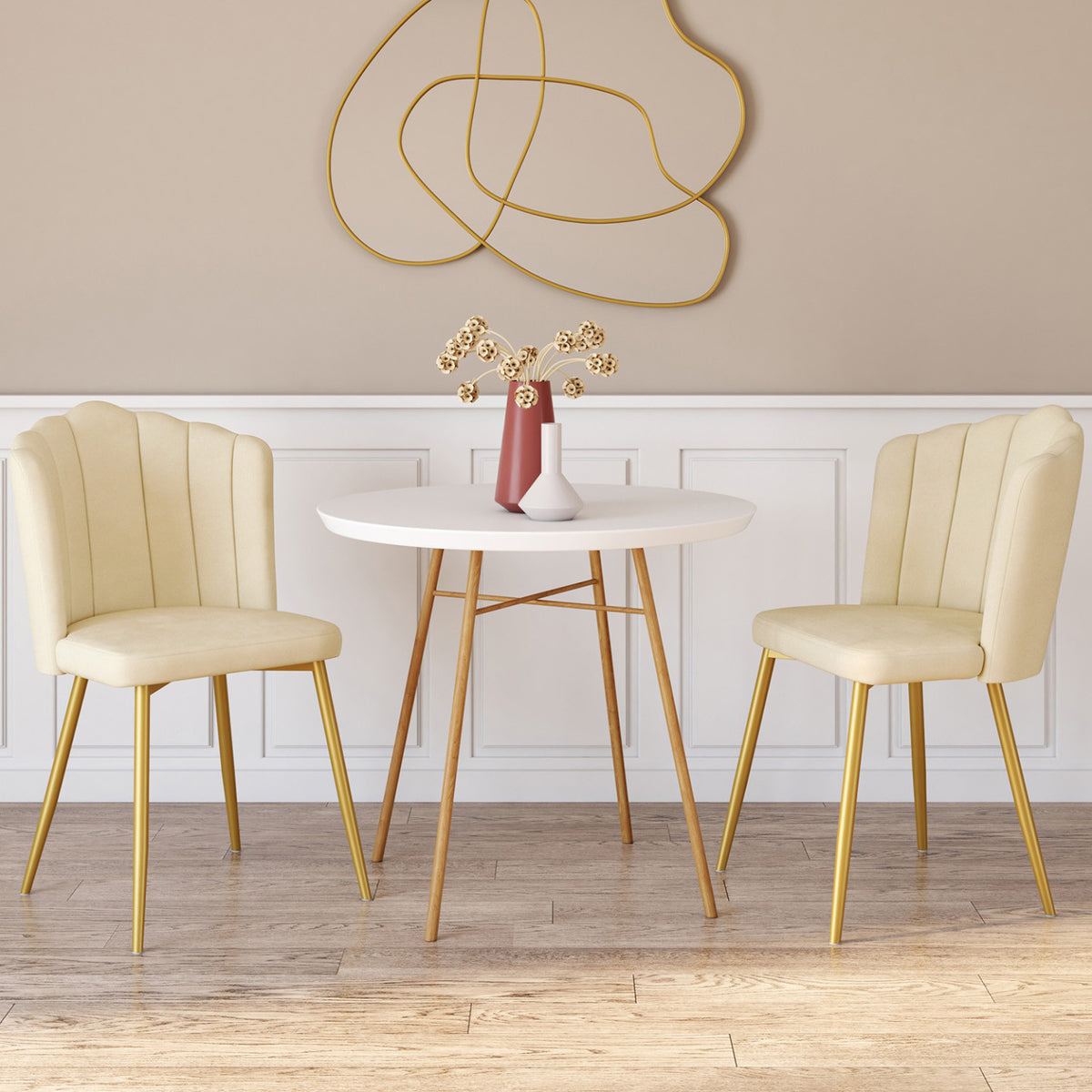 Lot de 2 chaises coquillage ADELLA beige en velours pieds dorés